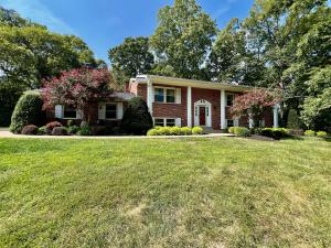 Well built & well maintained 4 BR/3 BA brick home w/mostly finished walk-out basement on 5.43 +/- acres in Nokesville, VA (Prince William County)