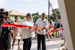 Medical School Celebrates Grand Opening of New Campus in St. Vincent in Honor of 25th Anniversary