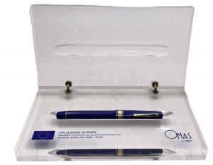 Omas fountain pen: Omas Limited Edition Europa fountain pen in the original display box. The pen, number 3133 out of a limited edition of 3500 produced, has a two-tone 18K gold nib (est. $675-$800).