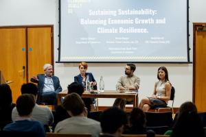 Los panelistas debaten sobre finanzas sostenibles, resistencia climática y crecimiento económico en el evento de la Serie WERD de Oxford y EBC.