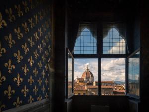 view of the Duomo from Vasari Corridor