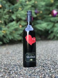 First-Class Glögg in an elegantly designed bottle, featuring a handcrafted heart created by a local Napa Valley artist.