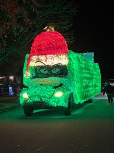 California, MO - Grinch Bus