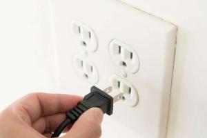 Electric Plugs and Sockets Market