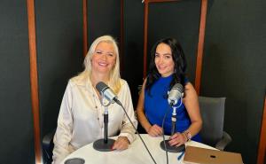 Hazel Ortega joined Debby García on Radio 13 in Mexico City to share her journey and insights from her book “From Bounced Checks to Private Jets.”  about personal transformation, overcoming challenges, and achieving success, delivering an empowering message to listeners