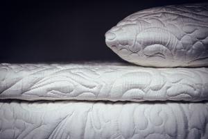 Posh+Lavish Mattress true pillow top