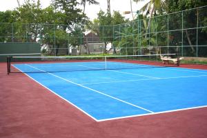 Tennis court at Ellaidhoo Maldives by Cinnamon