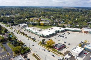 woodridge-plaza-aerial