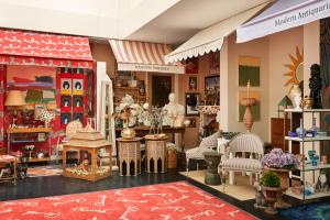 The Chairish Emporium features curated boutiques from esteemed dealers like Nate Berkus, Meg Braff Designs, Show Pony, Eerdmans, Tom Preston, Tori Jones Studio, and Modern Antiquarian.