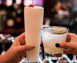 Restaurants with private party rooms in Jacksonville FL