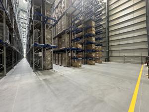 State-of-the-art dencrete flooring at the facility