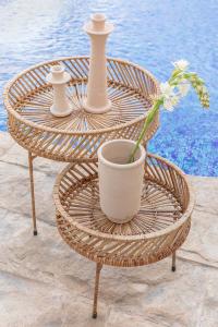 Round Natural Rattan Table