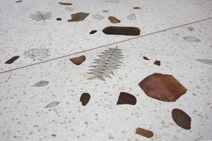 Terrazzo design: river stones in epozy terrazzo