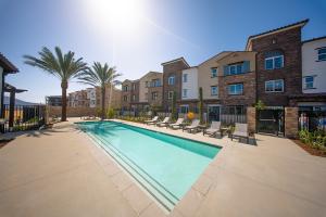 Pool and Model Homes at Palmera at Camarillo Village, New Townhomes in Ventura County offers Resort-like Amenities