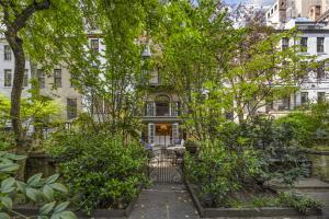 239 East 48th Street, Manhattan, New York - 2