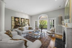 239 East 48th Street, Manhattan, New York - 4