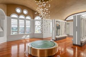 Inspirational Legacies AR Experience—14 ft interactive story-telling sculpture