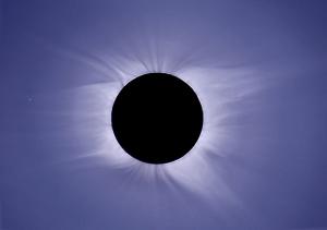 La corona del sol durante un eclipse solar total