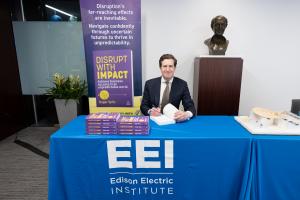 Futurist Roger Spitz Book Signing at Edison Electric Institute's Global Electrification Forum (May 2025, Washington D.C.)
