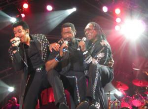 The Commodores Live