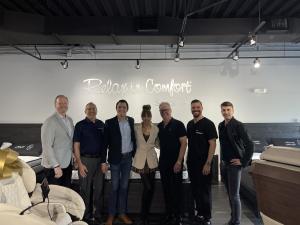 Photo of a group of people in the Relax in Comfort showroom