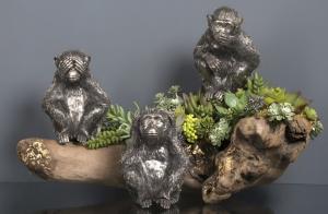 Set of three circa 1960 monkeys by Mario Buccellati (“See No Evil, Hear No Evil, Speak No Evil”), made from 925 sterling silver, each one weighing 450 grams. Estimate: $15,000-$20,000
