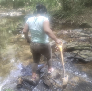 For years, Boruca elders, youth, and Só Cagrú volunteers have crossed the river by foot. In the rainy season, rising waters cut off access. The new bridge will provide safe, year-round connection to the land.
