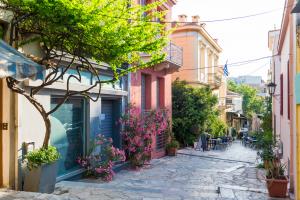 Greece residence by investment in real estate