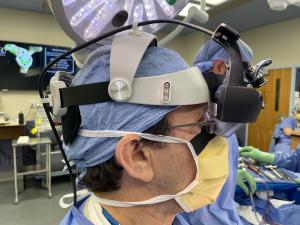 Dr. Andrew Green of University Orthopedics recently became the first in New England to use ARVIS augmented reality technology during shoulder replacement surgery.