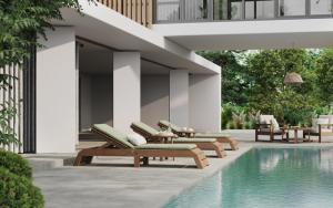 LuxCraft Urban Chase Lounge in Antique Mahogany