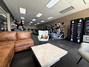 Lounge and vending area at Littleton Fitness