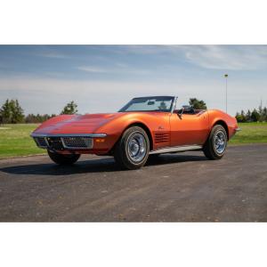 1970 Chevrolet Corvette LS5 roadster, one of the last of the great cars of the muscle car era, having upgraded the 427 cubic inch engine to the mighty LS5 454 c.i. V8. (CA$112,000)