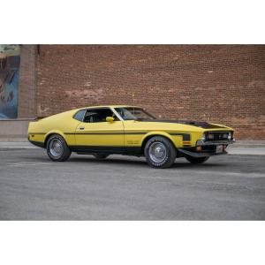 1971 Ford Mustang Boss 351, a full-strength American street monster. The 351 big block engine was a big hit and an upgrade over the 302 and 429 Boss Mustang. (CA$100,800)