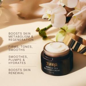 Miracle Tea Recovery Crème is designed to support, renew, and hydrate the skin.