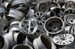 From wheel to wonder: This discarded aluminum wheel is a powerful reminder of the value hidden in post-consumer scrap. Photo: Hydro.