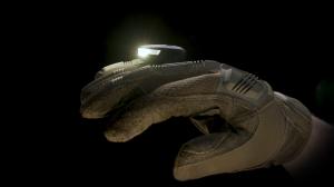 DEX FingerLight Instantly Adjusts to Any Finger Size or Glove
