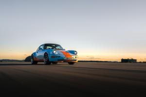 Porsche 911 (964) Signature model