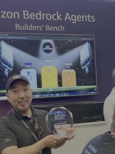 Ganba with his award