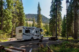  rv supliers in albany