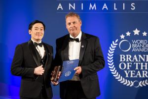 Kelly & Co’s team receiving the World Branding Award 2025 at Hofburg Palace in Vienna, recognizing excellence in global pet nutrition.