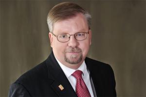 Dr. Gordon Searles
