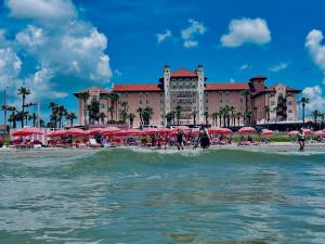 Gigi Beach Club is now open via “a first come-first served” to the public and hotel guests