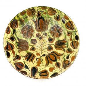 Sgraffito Tulip Red Ware Charger