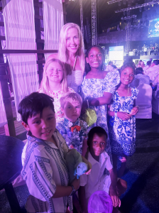 Autumn Strier, Miracles for Kids Co-Founder and CEO, enjoys the night’s festivities with the Angel Flight Families of Nazir, Jordan, and Elliot