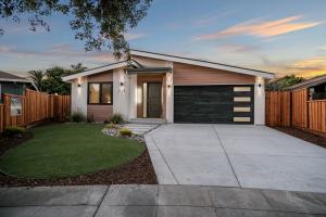 239 Eureka Ct Exterior