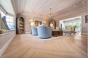 Matte finishes and micro-beveled edges ensure a clean, refined look that never overshadows the space—it enhances it.