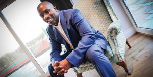Derek Redmond Speaker - Champions Speakers Agency