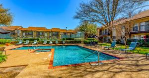 Courtyard Apartments