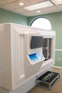 Hyper-Cube Hyperbaric Therapy System for Wellness Centers