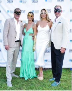 Roger Silverstein, Patricia Silverstein, Carrie Packin, Brian Packin (BFA / Madison McGaw)